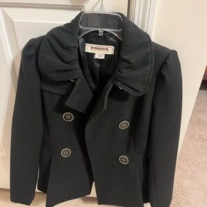 Hydraulic Women's Elegant Black Peacoat